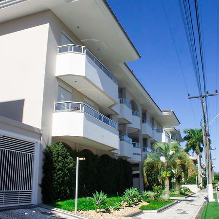 Apto De 4 Dormitorios Em Jurere Internacional Florianópolis Eksteriør billede